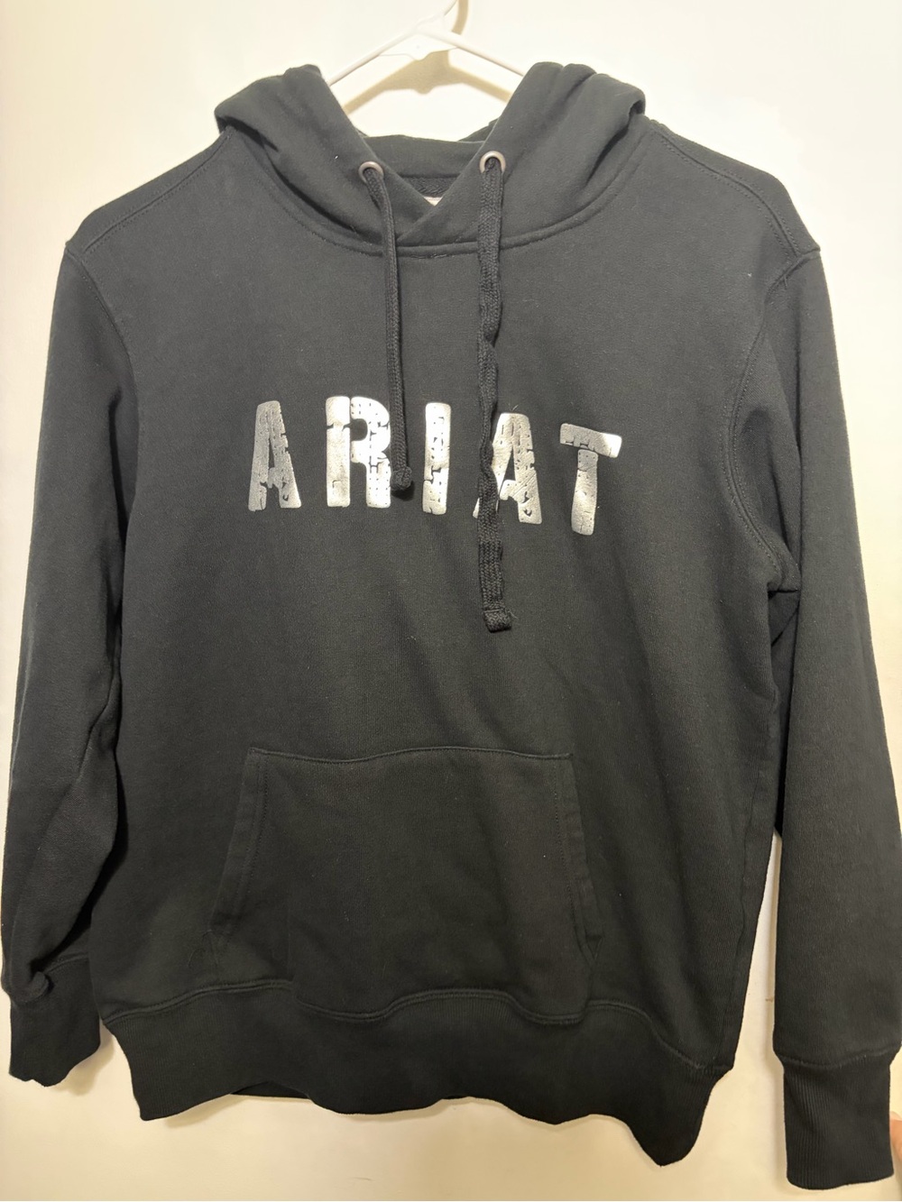 Women’s black Ariat hoodie small